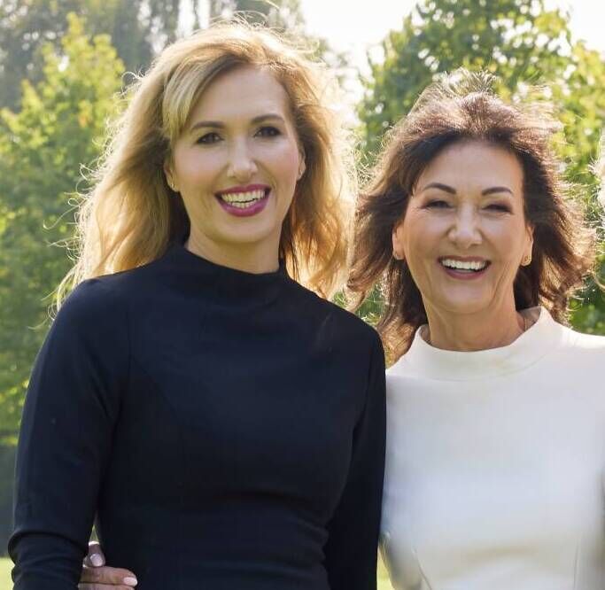 Laura Dowling with her mother Geri Mulvany.