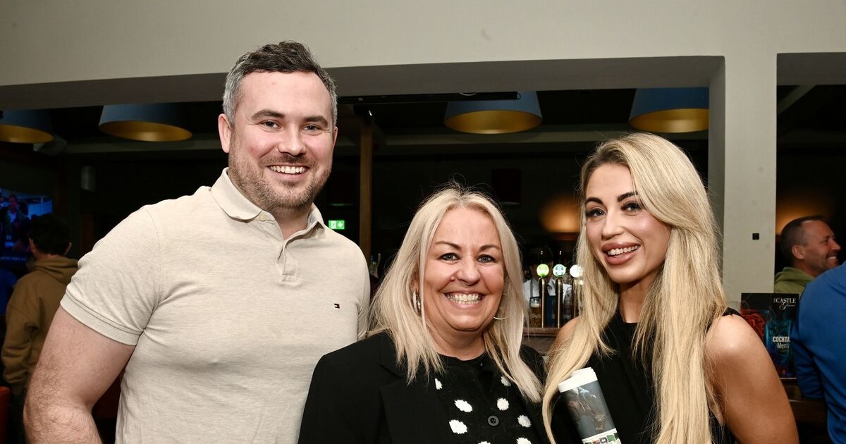 Cork punters race to pub to soak up special Cheltenham buzz