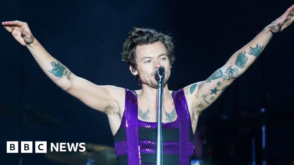 Start time and setlist for Harry Styles at Co-op Live - BBC
