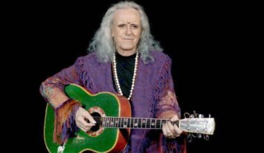 'Sunshine Superman' Donovan to play Cork's Everyman theatre