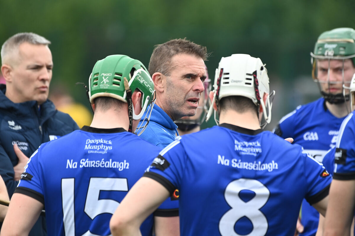  Sars manager Johnny Crowley talks to the team at Riverstown. Picture: Larry Cummins