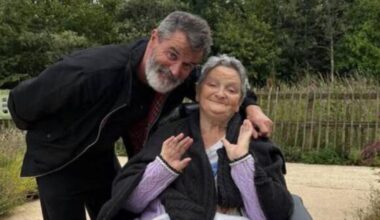 Roy Keane pays tribute to his late mother Marie