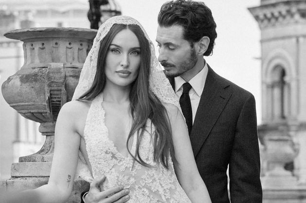 2FM presenter Roz Purcell marries partner Zach Desmond in Dublin