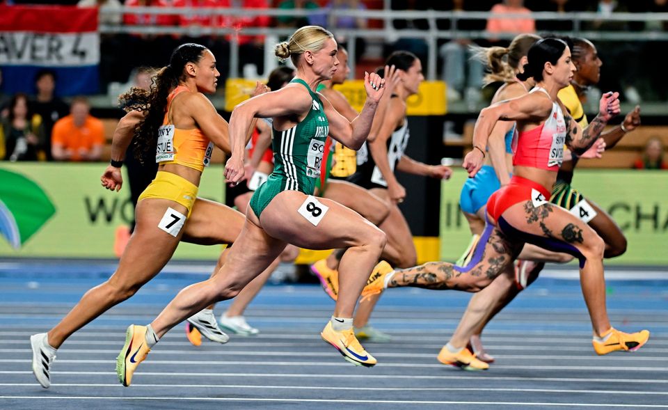 Lauren Roy of Ireland, centre, competes in the women's 60m final in Torun, Poland. Photo: Sam Barnes/Sportsfile
