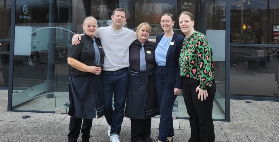 Dermot O'Leary and crew stop by Donegal Town hotel!