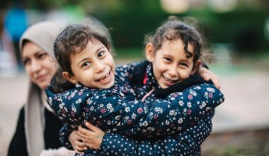 Encouraging progress in inclusive health policies for refugees and migrants