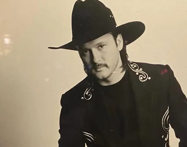 Screenshot from tim_mcgraw_fanpage_support/Instagram. Used under fair use for editorial commentary