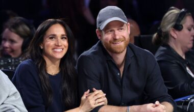 Royal Family LIVE: Fans issue brutal verdict on Sussexes' Australia trip | Royal | News