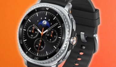 Samsung's latest Galaxy Watch falls to its all-time lowest price