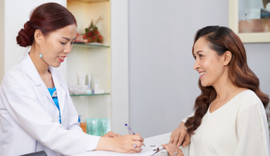 Breast Cancer Screening Knowledge and Sentiments in Singaporean Women: Mixed Methods Study Using Topic Modeling, Sentiment Analysis, and Structured Questionnaire Data