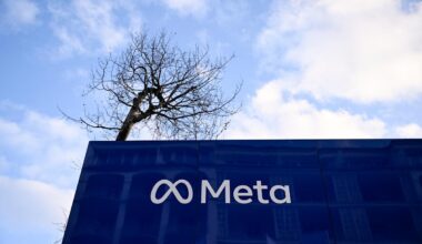 Meta signs a multimillion dollar AI licensing deal with News Corp