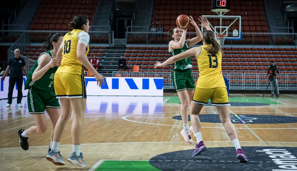 Maura Fitzpatrick in action for Ireland against Bosnia and Herzegovina. Photo: Basketball Ireland