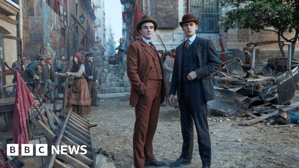 City locations bring new Sherlock series to life - BBC