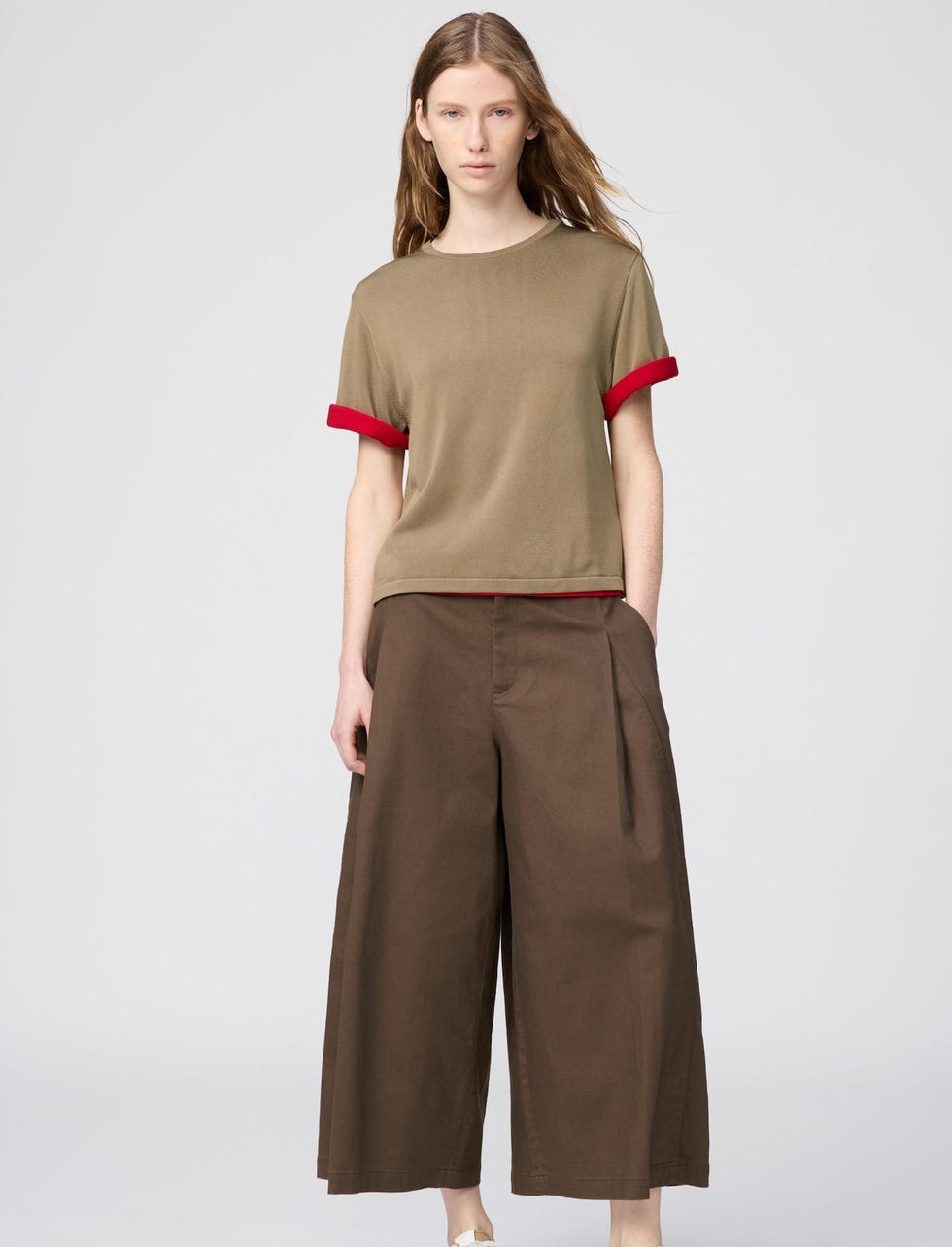 model displaying casual summer outfit