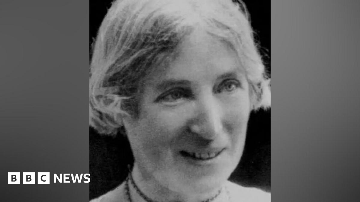 Edith Rigby shown in a black and white photo. Image payable per use, one use only, no cloning.