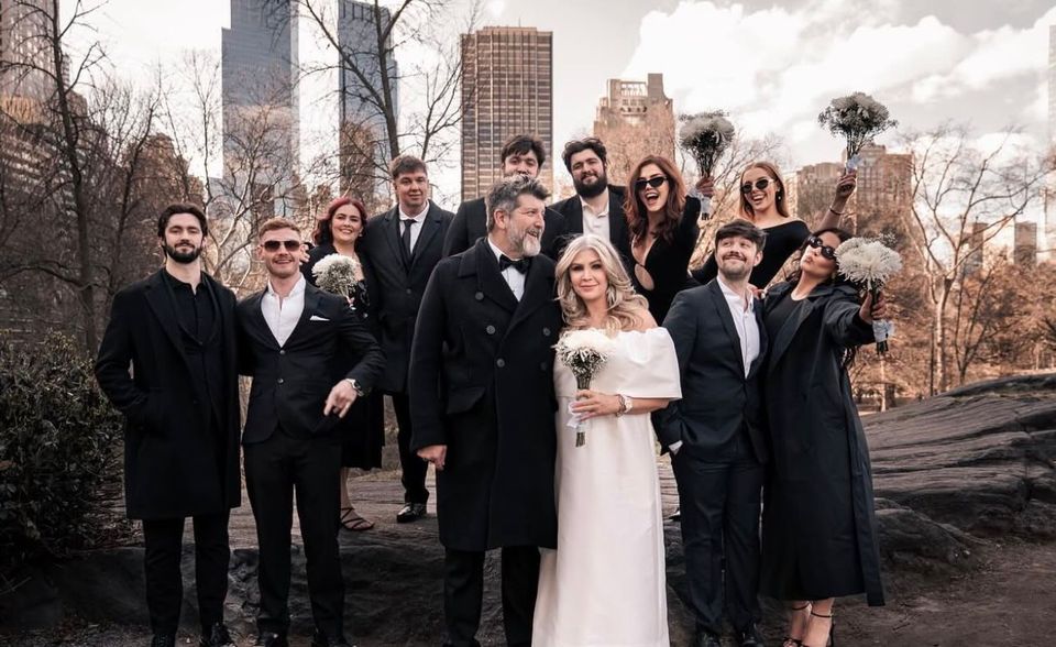 Yvonne Connolly and John Conroy married in New York City surrounded by their nine children. Photo: Instagram/Yvonne Connolly