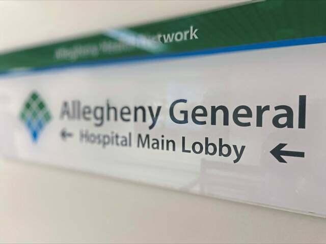 Sen. Dave McCormick, NIH Director Jay Battacharya tour Pittsburgh medical, research facilities