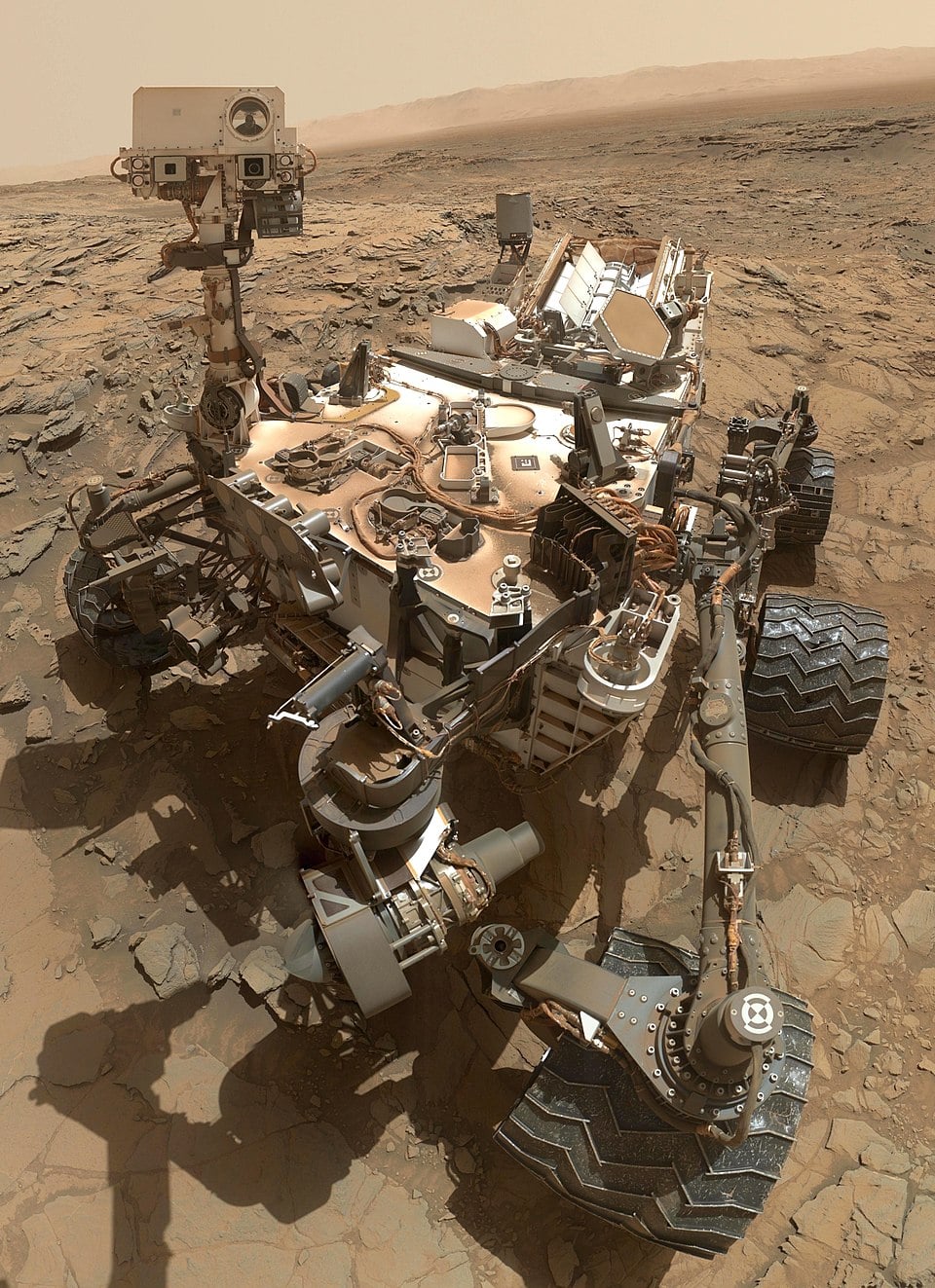 This self-portrait of NASA's Curiosity Mars rover shows the vehicle at the "Big Sky" site, where its drill collected the mission's fifth taste of Mount Sharp (Credit : NASA)