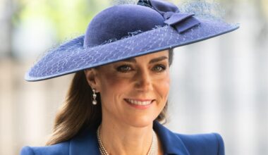 Shop Kate Middleton-Loved Strathberry Multrees Chain Wallet