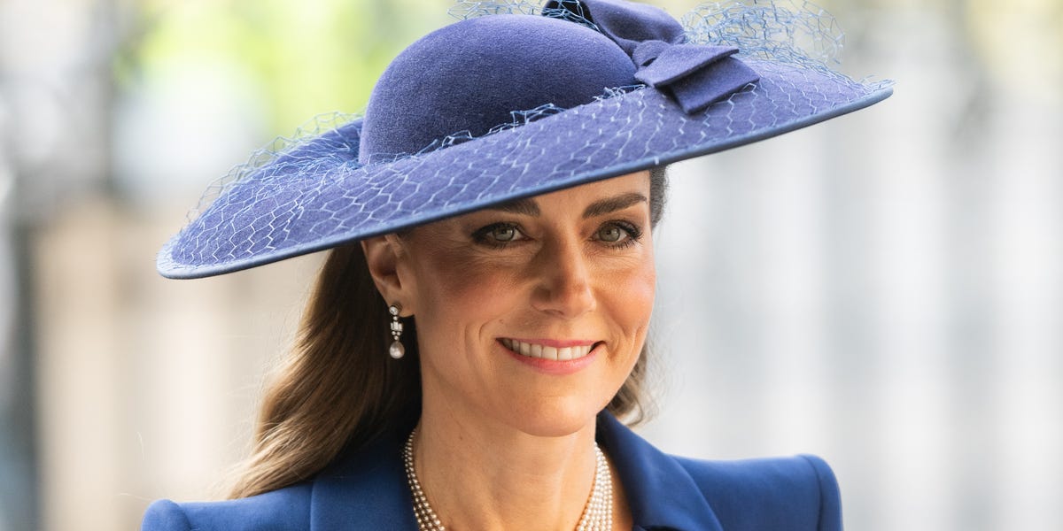 Shop Kate Middleton-Loved Strathberry Multrees Chain Wallet