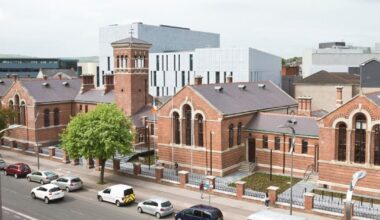 Man who threatened to cut off students’ fingers jailed for nine years – The Irish Times