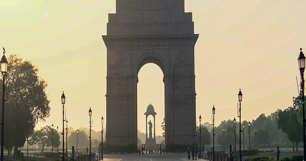 Despite global challenges, India's growth outlook resilient due to favourable rates: HSBC MF report