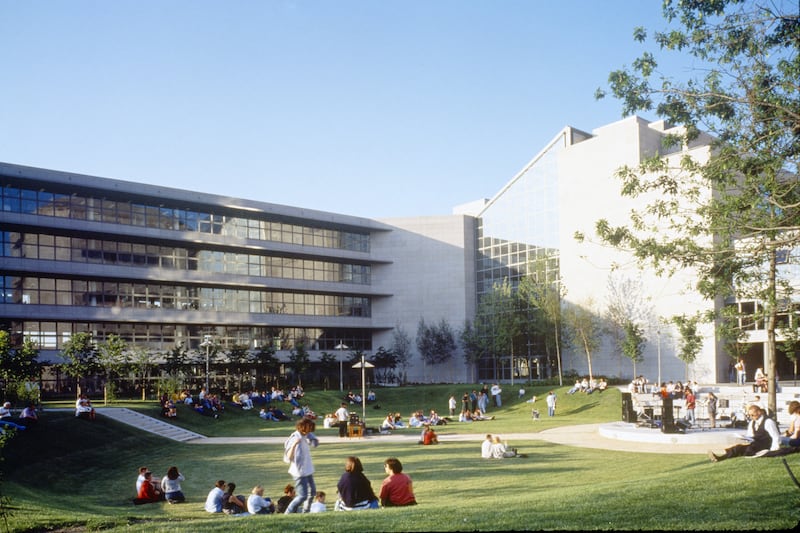 Dublin civic offices: the Wood Quay complex includes a grassed amphitheatre. Photograph courtesy of Scott Tallon Walker