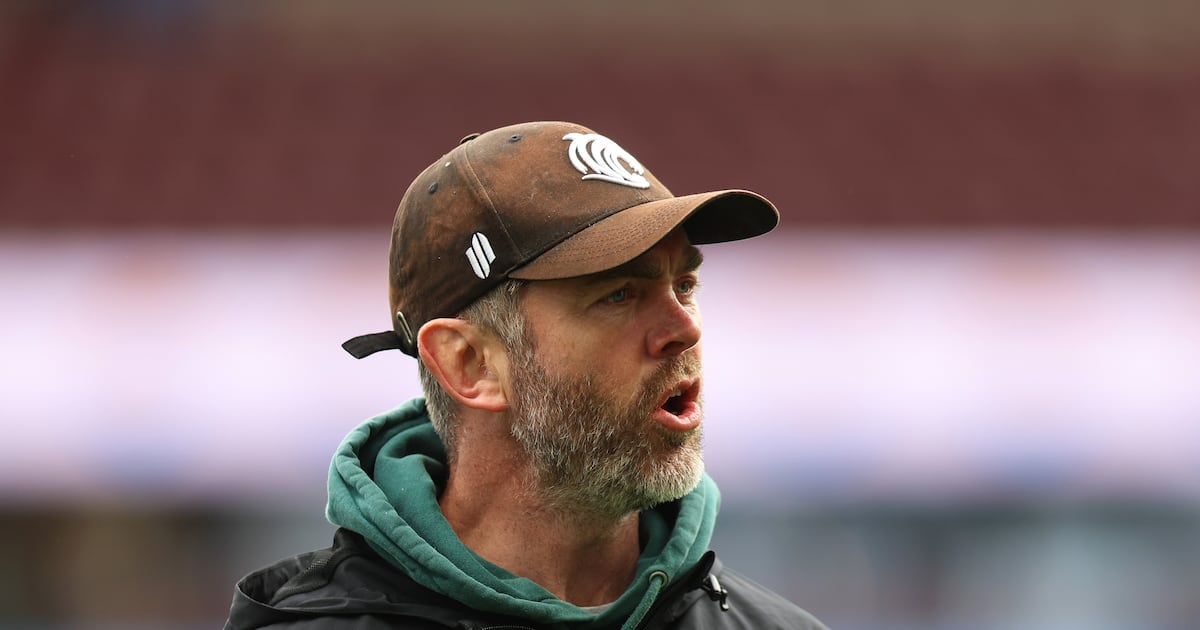 Leicester coach Geoff Parling apologises for pushing presenter Craig Doyle during live broadcast – The Irish Times