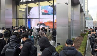 Samsung Galaxy S26 Series Sets Pre-Sale Record with 1.35M Units - 조선일보