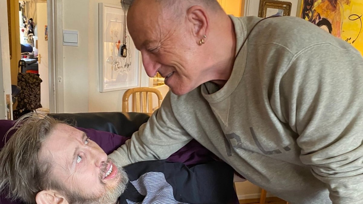 Bruce Springsteen Releasing Cover of "A Rainy Night in Soho"