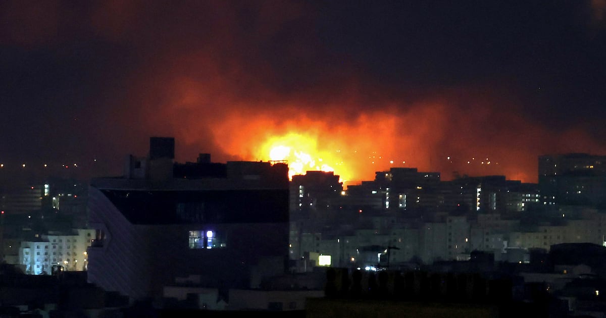 Iran’s president rejects Trump’s demand for ‘unconditional surrender’; explosions in Dubai and Bahrain – The Irish Times