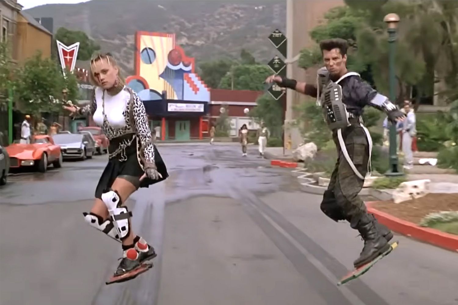 'Back to the Future II' actress recalls stunt double's hoverboard crash