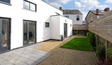 Mews tucked away off Serpentine Avenue in Sandymount – The Irish Times