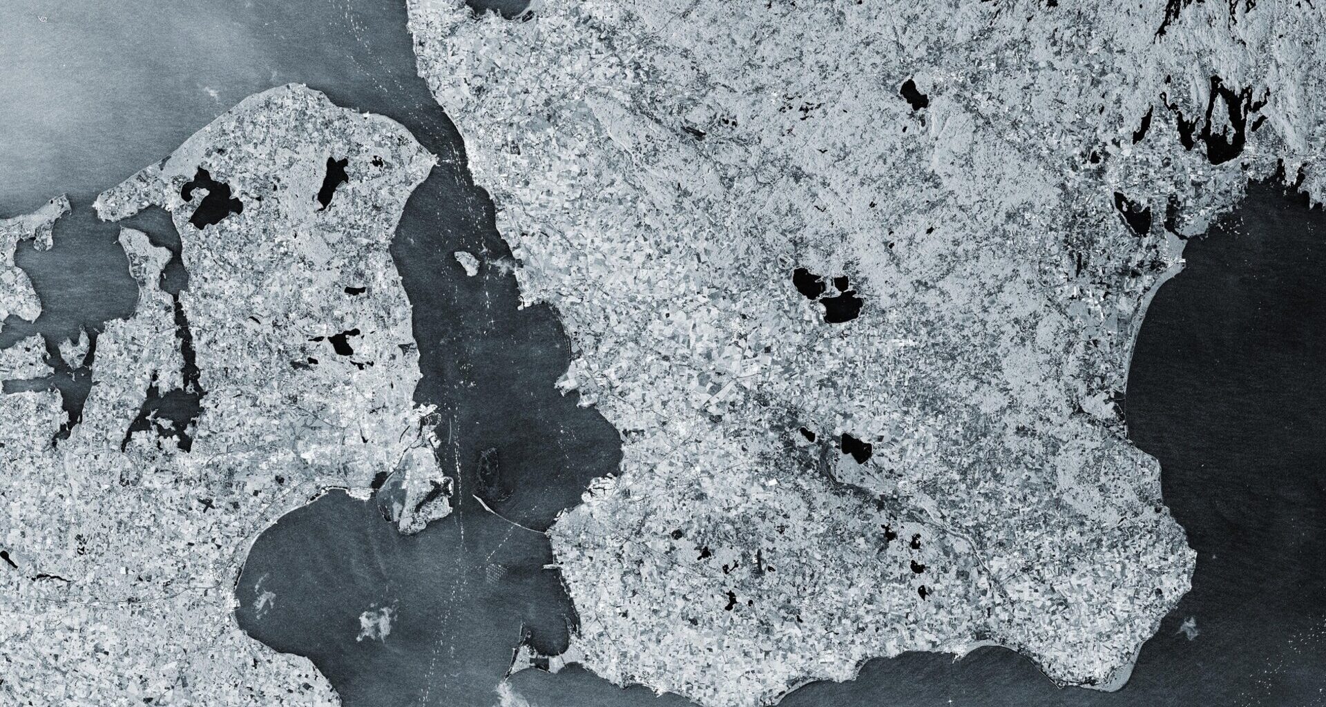 Earth from Space: Maritime highways in the Øresund Strait