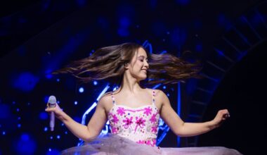 Gen Z sensation splits the G as she pays tribute to Ireland – The Irish Times