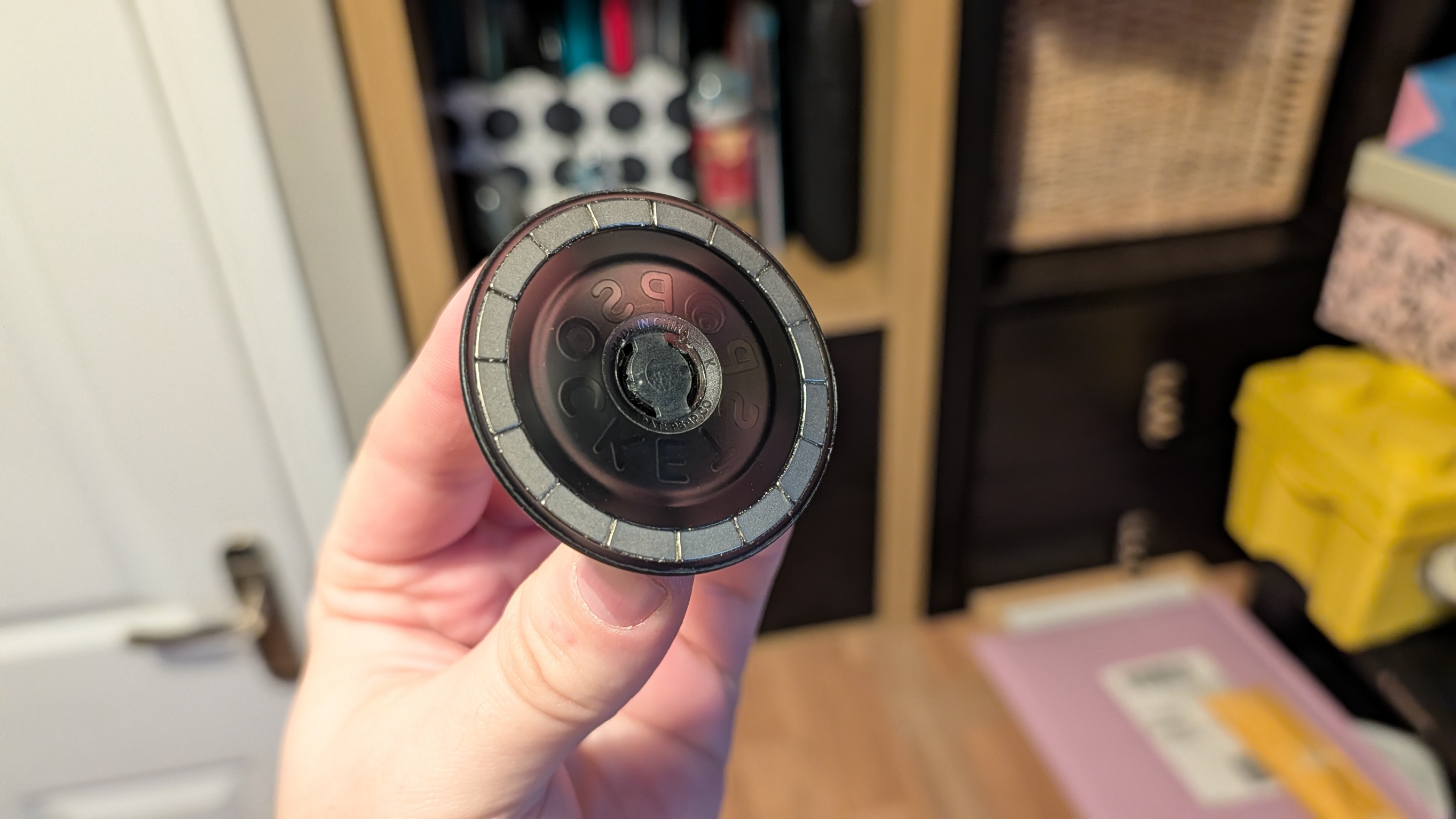 popsocket with magsafe on an iPhone 17 Pro