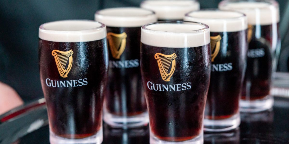 A man used AI to call 3,000 Irish bartenders to track Guinness prices