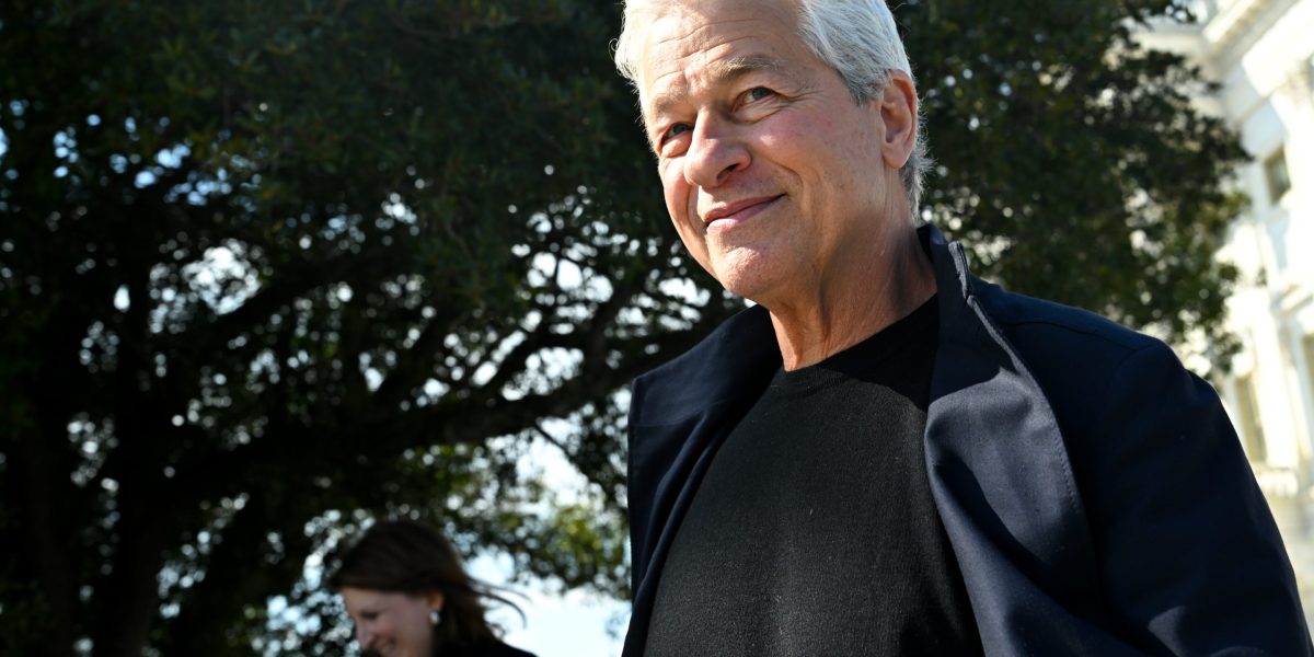 Jamie Dimon: Iran not enough to be inflationary 'skunk at the party' yet