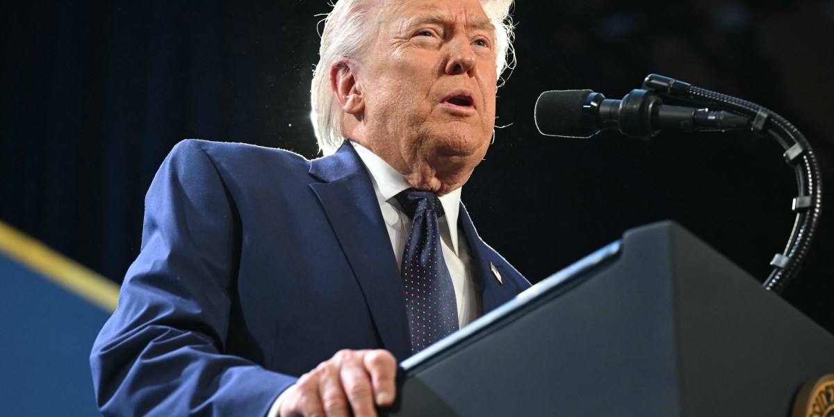 The U.S. borrowed $50 billion a week for the past five months, finds the CBO