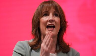 Reeves’ plan to get pension funds investing in Britain suffers Lords defeat – POLITICO