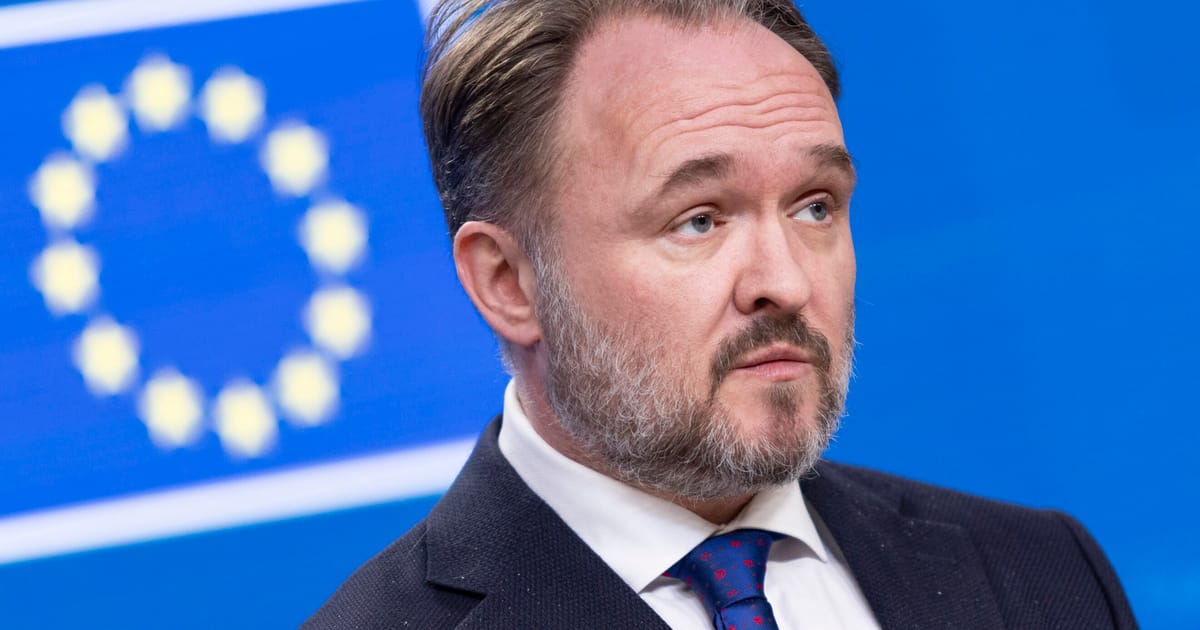 Brussels says Europeans should consider traveling less to avoid energy shortages – POLITICO