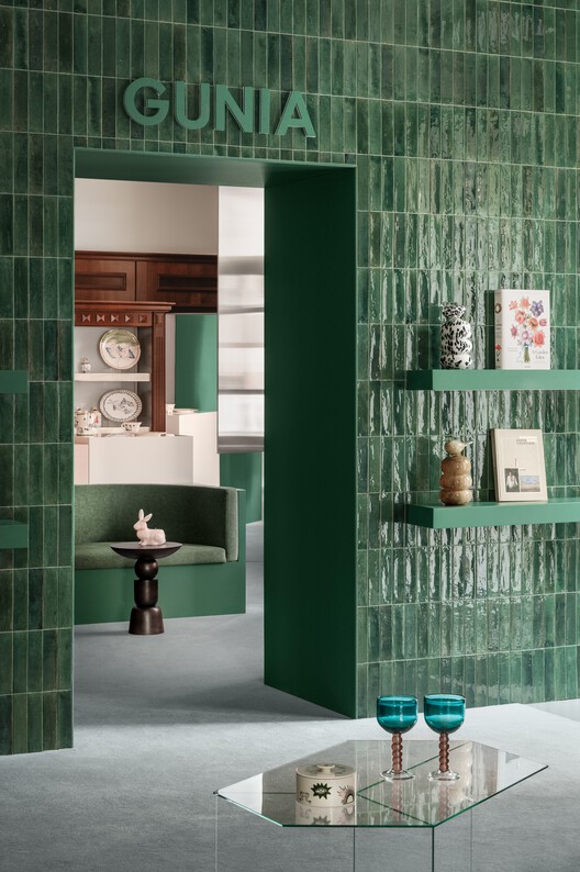 Gunia Project Showroom  / Temp Project - Image 6 of 16