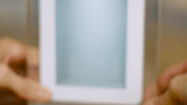 This Digital Picture Frame Wants to Bring People Closer to a Holographic Future