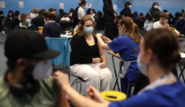 HSE in ‘regular contact’ with UK authorities after rise in cases from meningitis outbreak – The Irish Times