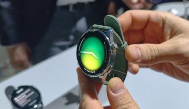 Hands-on with the first EMG smartwatch: Xiaomi Watch 5 is back in the Wear OS fold