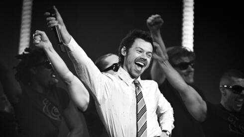 what's going on with the world's biggest pop star