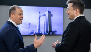 Former NASA chief turned ULA lobbyist seeks law to limit SpaceX funding
