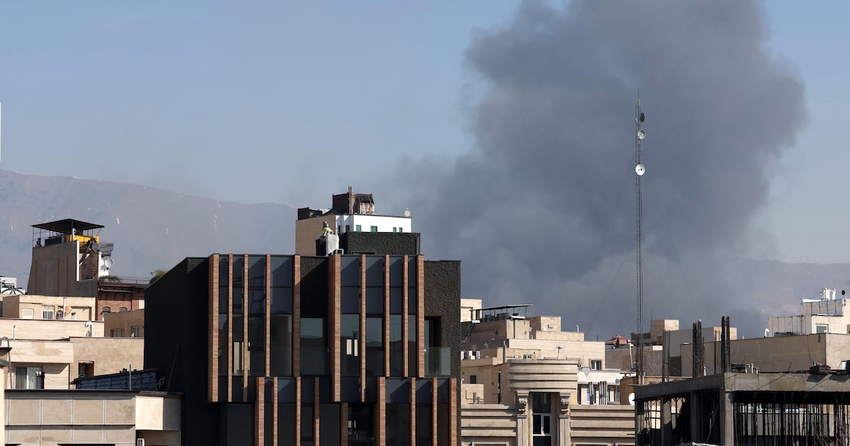 US tanker ‘on fire’ after Iranian strikes; Irish citizens arrive home at Dublin Airport – The Irish Times