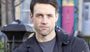 EastEnders' Mark offered lifeline over Ravi nightmare as secret unravels