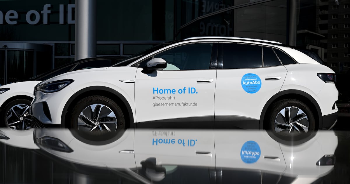 VW recalling 100,000 EVs over battery issues – The Irish Times